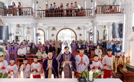 GP.Hưng Hóa - Giáo Họ Cù Sơn – Giáo Xứ Mộc Hoàn Chầu Mình Thánh Chúa Và Chia Tay Cha Cố Antôn Dương Phú Oanh