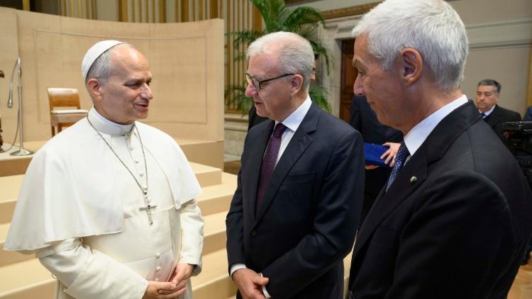 Đức Thánh Cha Lêô XIV mời gọi Cơ quan Tình báo Ý tôn trọng phẩm giá con người và đạo đức truyền thông