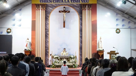 GP.Hưng Hóa - Đại Lễ Chúa Giáng Sinh Tại Giáo Xứ Phù Lao