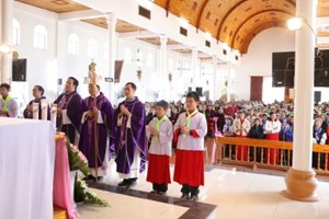 GP.Hưng Hóa - Giáo Xứ Nhân Nghĩa: 87 Em Lãnh Nhận Bí Tích Thêm Sức Trong Chúa Nhật I Mùa Vọng