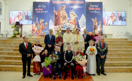 GP.Hưng Hóa - Lễ Kính Thánh Gia Thất - Quan Thầy Hội Kim Ngọc Khánh Giáo Xứ Hoàng Xá