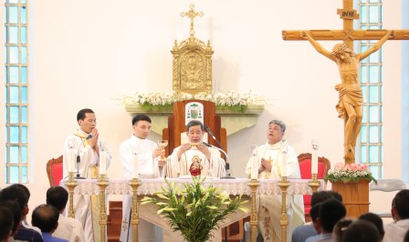 GP.Hưng Hóa - Thánh Lễ Cầu Nguyện Cho Triều Đại Của Đức Tân Giáo Hoàng Lêô XIV, Và Phiên Thứ Hai Giới Gia Trưởng Giáo Hạt Sơn Tây Hành Hương Năm Thánh