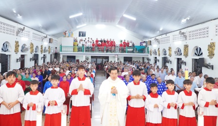 GP.Hưng Hóa - Chuẩn Xứ Minh Xuân Rước Kiệu Kính Đức Trinh Nữ Maria