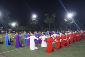 GP.Hưng Hóa - Giáo Xứ Thủy Trạm Hành Hương Và Dâng Hoa Kính Đức Mẹ Tại Nhà Thờ Yên Tập