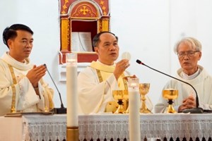 GP.Hưng Hóa - Phiên Thứ 2 Giáo Xứ Mộ Xuân Hành Hương Năm Thánh Tại Nhà Thờ Yên Tập