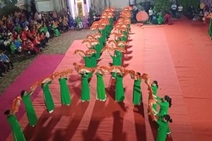 GP.Hưng Hóa - Hội Đức Mẹ Hằng Cứu Giúp Các Giáo Xứ - Giáo Họ Hành Hương Năm Thánh Và Dâng Hoa Kính Đức Mẹ Tại Nhà Thờ Yên Bái