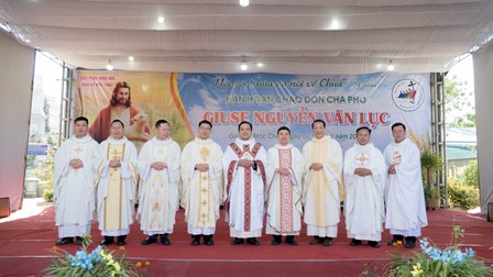 GP.Hưng Hóa - Giáo xứ Mộc Châu hân hoan chào đón Cha phó Giuse Nguyễn Văn Lục