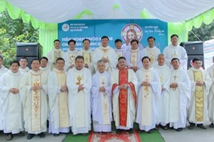 GP.Hưng Hóa - Giáo Xứ Vân Đồn Hân Hoan Chào Đón Cha Tân Chính Xứ Giuse Nguyễn Xuân Trường