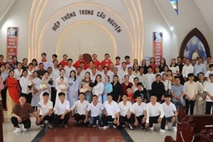 GP.Hưng Hóa - Mừng Lễ Chúa Thánh Thần Hiện Xuống, Gặp Mặt Đồng Hương Hương Tran - Miền Nam Lần II Tại Giáo xứ Thánh Giuse - Giáo phận Phú Cường