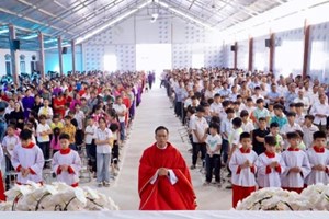 GP.Hưng Hóa - Giáo xứ Phù Lao long trọng mừng Đại lễ Chúa Thánh Thần Hiện Xuống