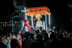 GP.Hưng Hóa - Giáo Xứ Lũng Hiền Long Trọng Mừng Lễ Kính Mình Máu Chúa Kitô & Cung Nghinh Thánh Thể Từ Giáo Họ Hiền Nam Sang Nhà Xứ Lũng Hiền (22.6.2025)