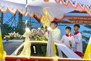 GP.Hưng Hóa - Giáo xứ Vĩnh Thọ: Thánh lễ Mình Máu Chúa Kitô và Cung nghinh Thánh Thể năm 2025