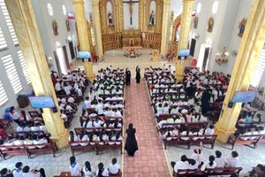 GP.Hưng Hóa - Giáo Xứ Bãi Dòng: Sôi Động Ngày Chúa Nhật Lễ Chúa Lên Trời Với Chương Trình Cổ Vũ Ơn Gọi Dành Cho Thiếu Nhi