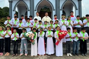 GP.Hưng Hóa - Niềm Vui Rước Lễ Lần Đầu Tại Mậu A