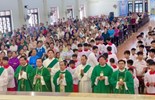 GP.Hưng Hóa - Lễ Sinh – Tu Sinh – Hội Lòng Chúa Thương Xót, hành hương năm Thánh 2025 tại nhà thờ Hoàng Xá