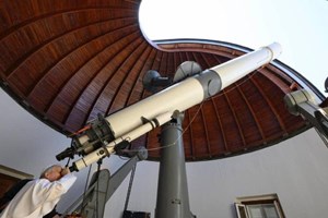 Đức Thánh Cha Lêô thăm Đài thiên văn Vatican nhân 56 năm ngày con người đặt chân lên Mặt trăng