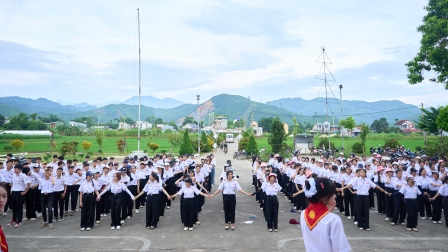 GP.Hưng Hóa - Thiếu Nhi Thánh Thể Hiệp Đoàn Vinhsơn Phạm Hiếu Liêm – Giáo Hạt Yên Bái Khai Mạc Sa Mạc Huấn Luyện Dự Trưởng – Hừng Đông 48