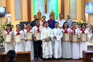 GP.Hưng Hóa - Giáo Lý Viên Giáo Xứ Tân Quang Mừng Lễ Thánh Maria Mađalêna Quan Thầy – Trao Chứng Nhận Sư Phạm Giáo Lý Cấp I