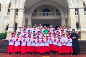 GP.Hưng Hóa - Lễ Sinh- Tu Sinh Giáo Xứ Trù Mật, Chuyến Thăm Viếng Quý Đức Cha, Quý Cha Cố Và Các Điểm Hành Hương Năm Thánh 2025