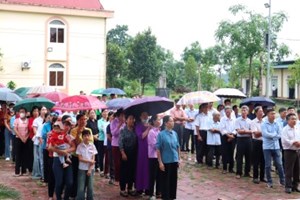 GP.Hưng Hóa - Giáo xứ Dư Ba hành hương Năm Thánh Phiên thứ ba tại Nhà thờ Yên Tập