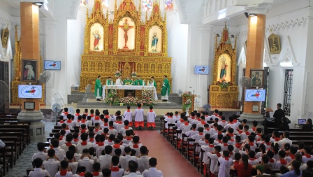 GP.Hưng Hóa - Lễ Sinh Giáo Hạt Yên Bái Hành Hương Năm Thánh tại Nhà Thờ Yên Bái