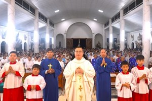 GP.Hưng Hóa - Mừng Đại Lễ Đức Mẹ Hồn Xác Lên Trời Tại Chuẩn Xứ Thủy Sơn