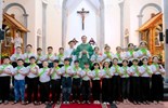 GP.Hưng Hóa - Giáo xứ Bến Thôn: 24 Em Thiếu Nhi Hân Hoan Rước Lễ Lần Đầu