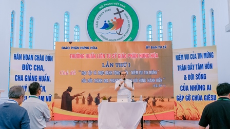 GP.Hưng Hóa - Thường Huấn Liên Tu Sĩ Giáo Phận  2025