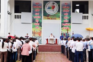 GP.Hưng Hóa - Hội Đồng Giáo Xứ Và Các Thừa Tác Viên Cụm 2 Giáo Hạt Tây Bắc Phú Thọ Hành Hương Năm Thánh Tại Yên Tập