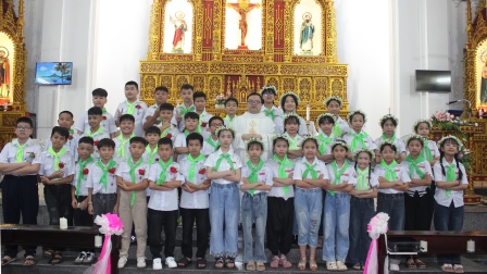 GP.Hưng Hóa - Giáo xứ Yên Bái: 37 em Thiếu nhi Thánh Thể được lãnh nhận Hồng ân Xưng tội Rước lễ lần đầu