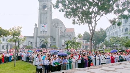 GP.Hưng Hóa - Huynh Đoàn Đa Minh Giáo Phận  Hành Hương Năm Thánh Tại Nhà Thờ Chính Tòa Sơn Lộc