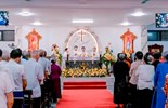 GP.Hưng Hóa - Hân Hoan và Hiệp Thông trong Thánh Lễ Quan Thầy Đức Mẹ Sầu Bi và Làm Phép Chuông Giáo Họ Chàng Sơn, Giáo Xứ Vĩnh Lộc
