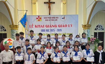 GP.Hưng Hóa - Giáo xứ Tình Lam: Thánh lễ Tạ ơn và Khai giảng năm học giáo lý 2025-2026