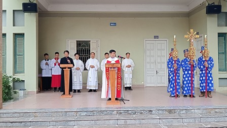 GP.Hưng Hóa - Giáo xứ Hán Đà và Minh Danh hành hương Năm Thánh tại nhà thờ Yên Bái 