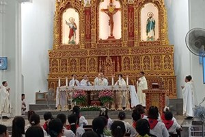 GP.Hưng Hóa - Giáo lý viên Giáo hạt Yên Bái hành hương Năm Thánh
