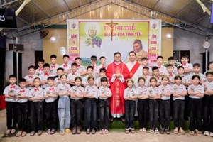 GP.Hưng Hóa - Giáo Xứ Nội Quang: Thánh Lễ Xưng Tội Và Rước Lễ Lần Đầu
