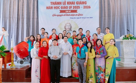 GP.Hưng Hóa - Giáo Xứ Tuyên Quang: Khai Giảng Năm Học Giáo Lý 2025-2026