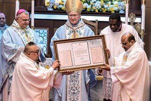 ĐHY Parolin chủ sự Thánh lễ nâng nhà thờ Đức Mẹ Ả Rập lên hàng tiểu Vương cung Thánh đường