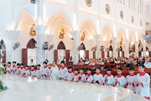 GP.Hưng Hóa - Giáo họ Đông Dần hân hoan mừng lễ Quan thầy: Đức Maria, Mẹ Thiên Chúa