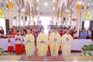 GP.Hưng Hóa - Giáo Xứ Lương Sơn Mừng Lễ Quan Thầy Và Kỷ Niệm 120 Năm Đón Nhận Hồng Ân Đức Tin