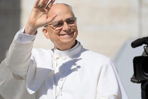 ĐTC Lêô XIV mời gọi các nhà truyền thông Công giáo nói những lời tốt lành để xua tan thù hận