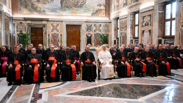 Đức Thánh Cha tiếp các thành viên của Bộ Giáo lý Đức tin