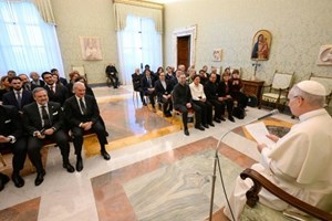 ĐTC Lêô XIV kêu gọi đào tạo người trẻ thành những người khẩn cầu cho thế giới