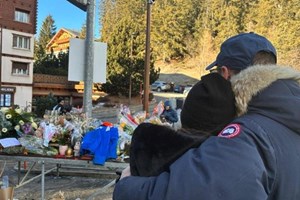 Đức Thánh Cha cầu nguyện cho các nạn nhân vụ hỏa hoạn ở Crans-Montana