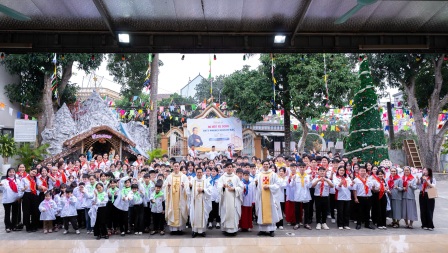 GP.Hưng Hóa - Thánh Lễ Ra Mắt Xứ Đoàn TNTT Phêrô Nêrôn Bắc – Giáo Xứ Phú Cát