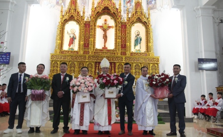 GP.Hưng Hóa - Thánh Lễ Tạ Ơn Mừng Kỷ Niệm Hôn Phối Tại Giáo Xứ Yên Bái