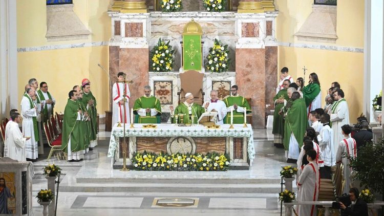 Thánh Lễ tại Ostia Lido (15/2): Trở nên sứ giả hoà bình