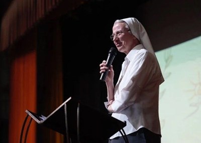 ĐTC Lêô XIV bổ nhiệm Sơ Simona Brambilla làm Thành viên Bộ Giám mục