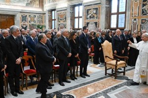 ĐTC Lêô XIV: Thánh Ambrôsiô thành Milano là mẫu gương phục vụ của các tỉnh trưởng Ý