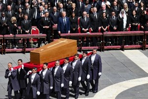 Tòa Thánh công bố các thư chia buồn về sự ra đi của Đức Giáo hoàng Phanxicô